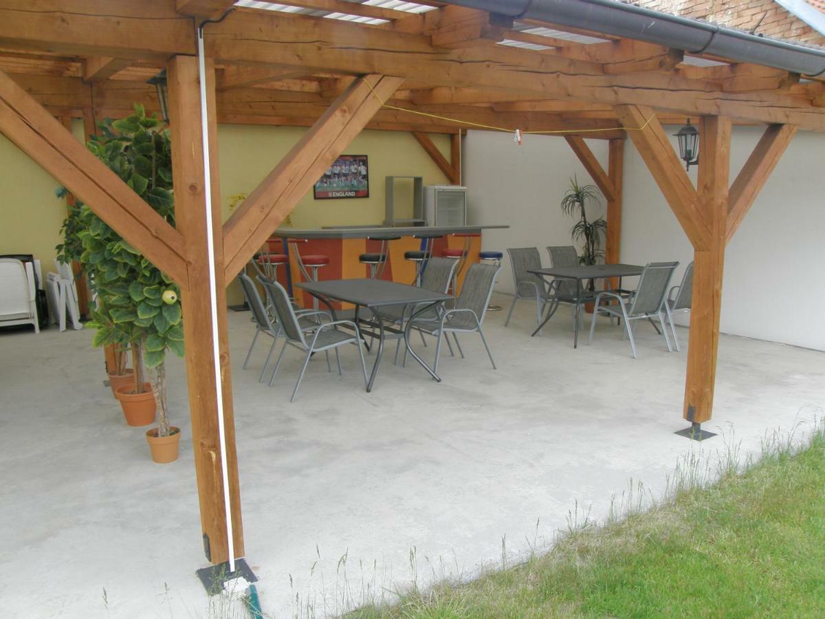 Penzion Cizku U Trebone Hotell Exteriör bild